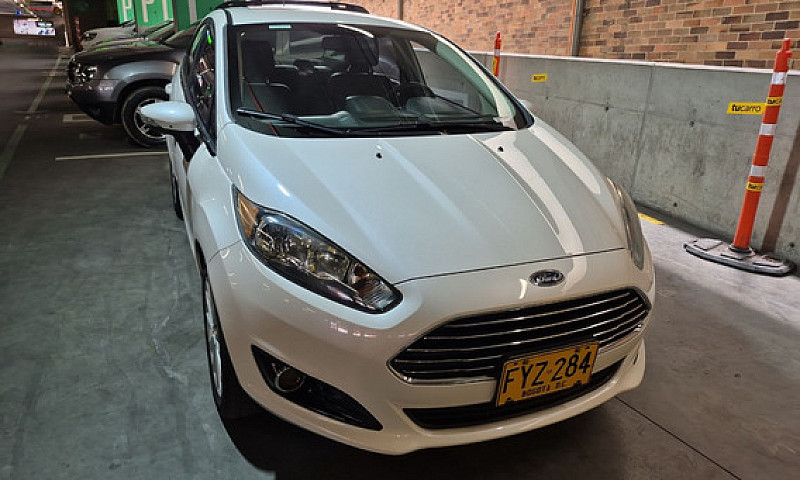 Ford Fiesta 1.6 Tita...