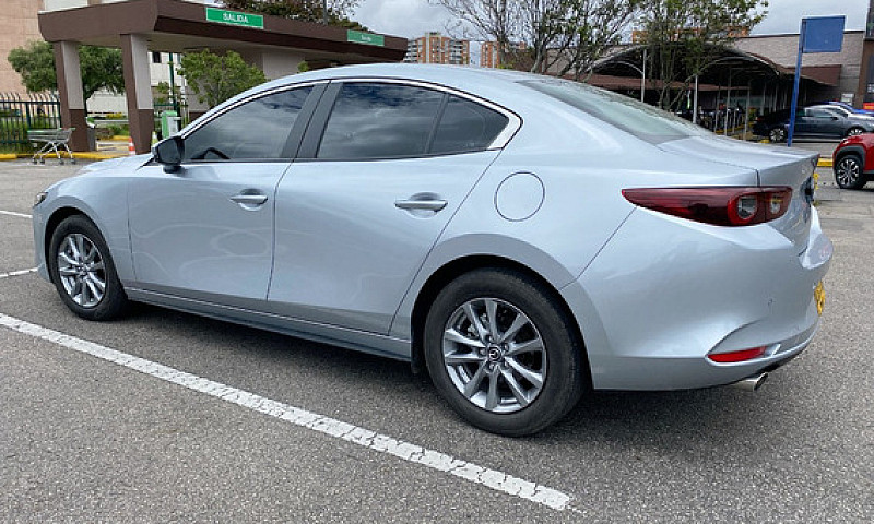 Mazda 3 2.0 Touring ...