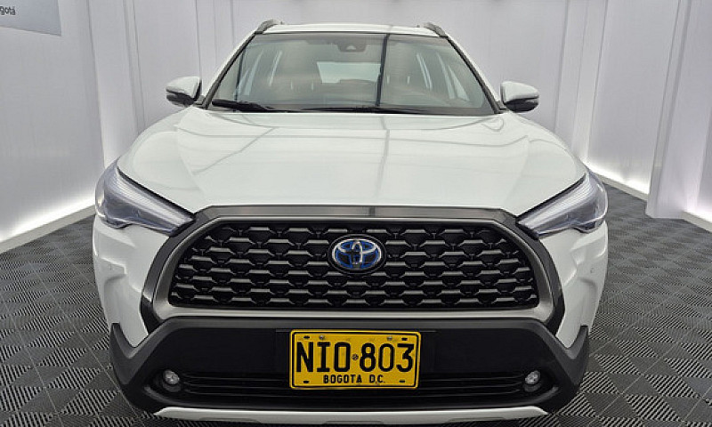 Toyota Corolla Cross...