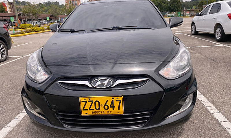 Hyundai Accent Gl 1....