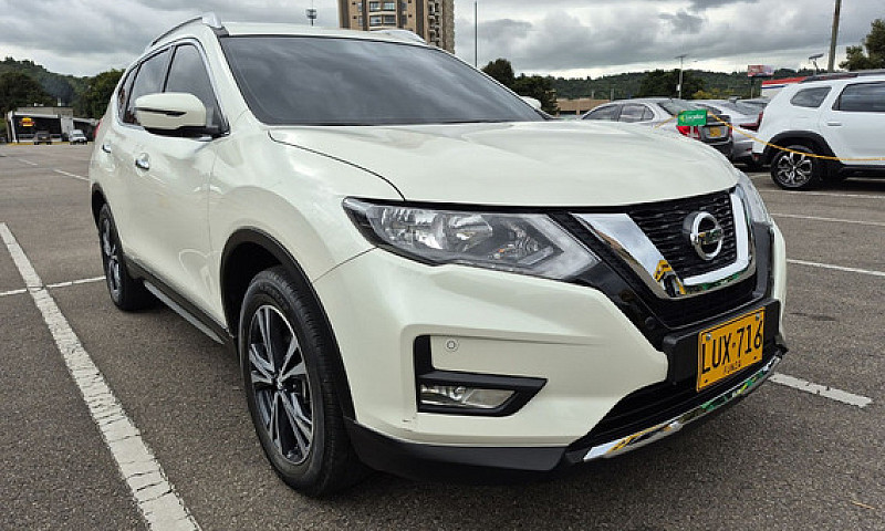 Nissan X-Trail 2.5 T...