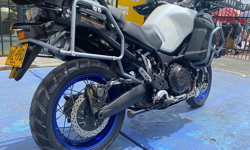 Yamaha Super Tenere ...