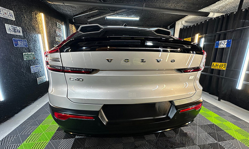 Volvo Ec40 Recharge ...