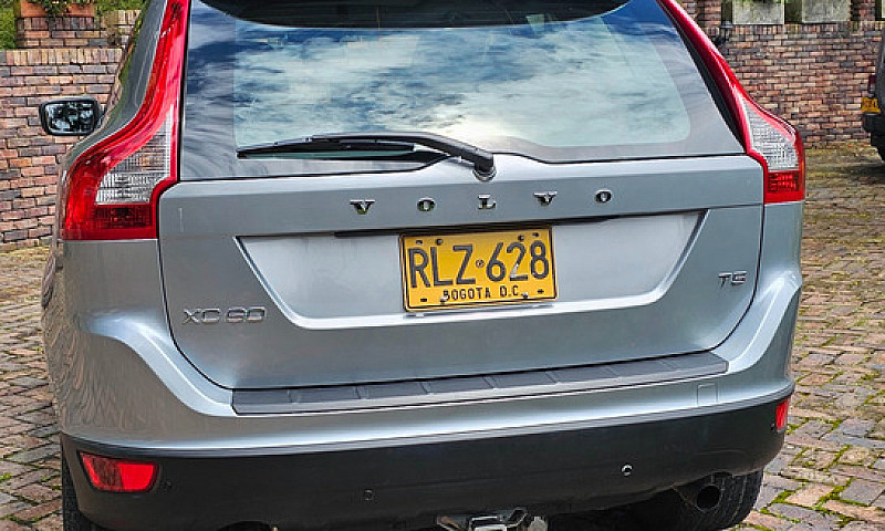 Volvo Xc60 2.0 T5 Fw...