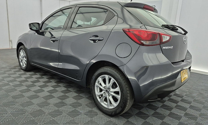 Mazda 2 Touring At 1...