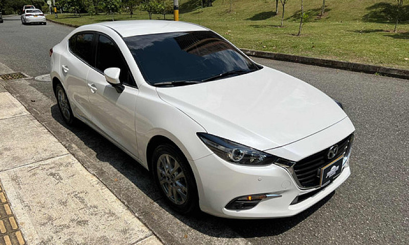 Mazda 3 Touring...