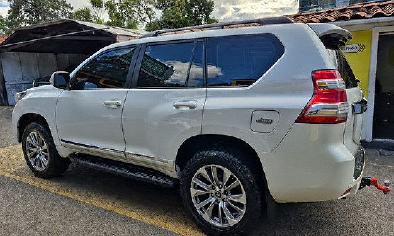 Toyota Prado 3.0 Txl...