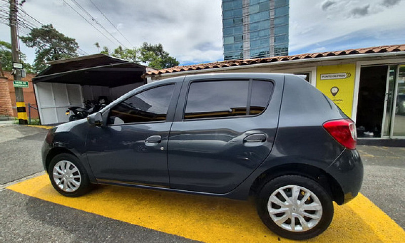 Renault Sandero 1.6 ...