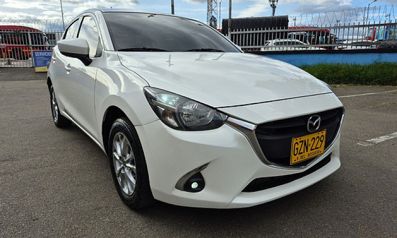 Mazda 2 1.5 Touring...