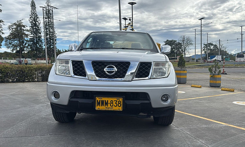 Nissan Navara 2.5 Hi...