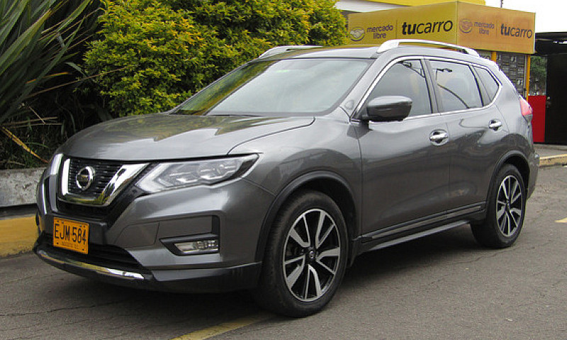 Nissan X-Trail 2.5 E...