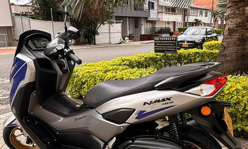 Yamaha Nmax 155 Conn...