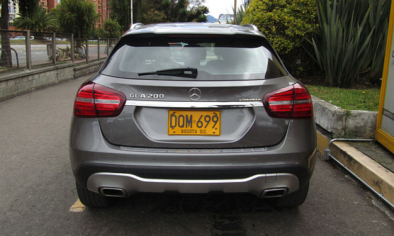 Mercedes-Benz Clase ...