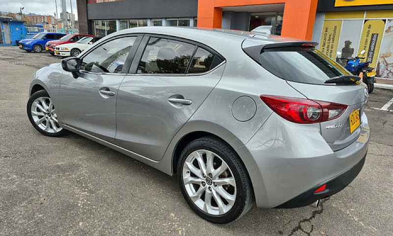 Mazda 3 2.0 Sport Pr...