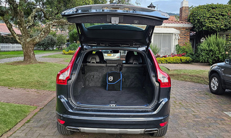Volvo Xc60 2.5 T5 Aw...