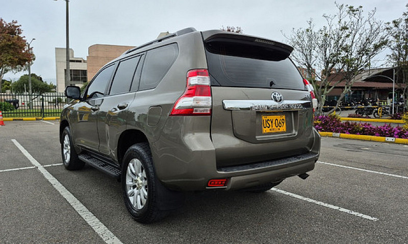Toyota Prado 3.0 Tx-...