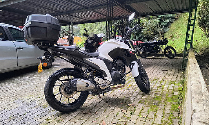 Yamaha Fz25 Modelo 2...