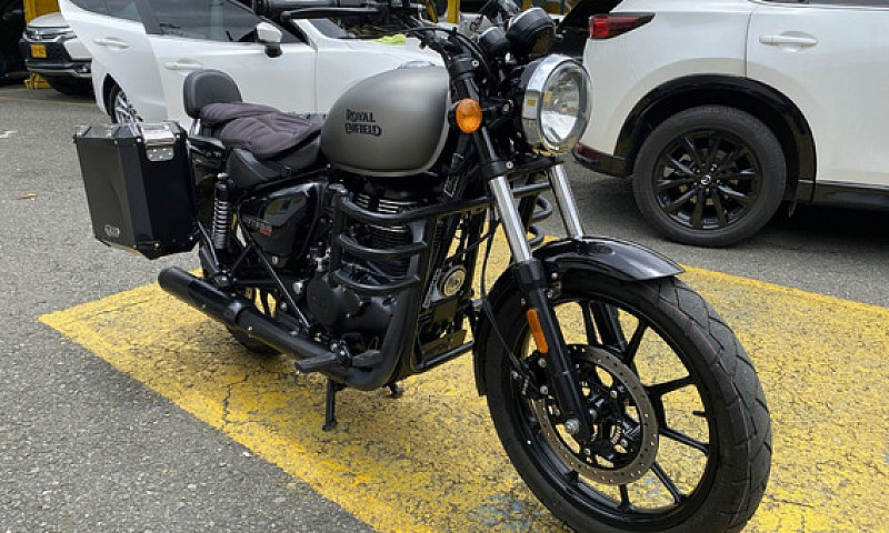 Royal Enfield Meteor...