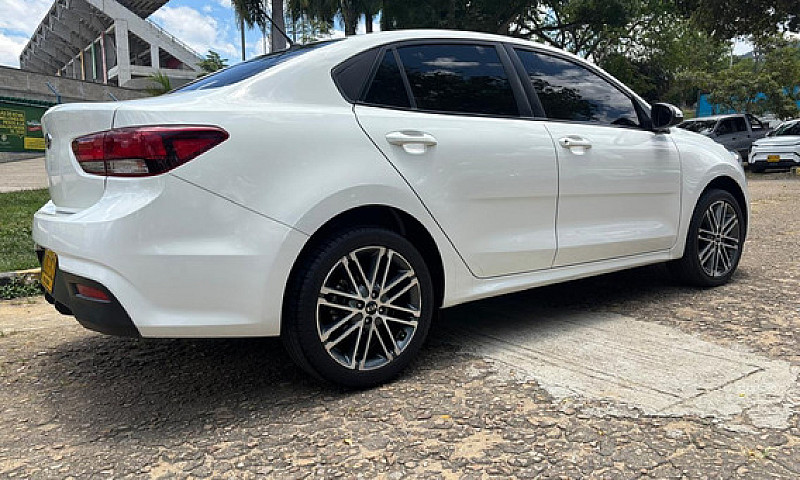 Kia Rio 1.4...