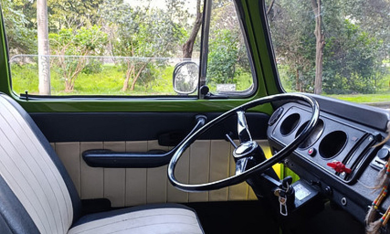 Kombi Volkswagen Mod...