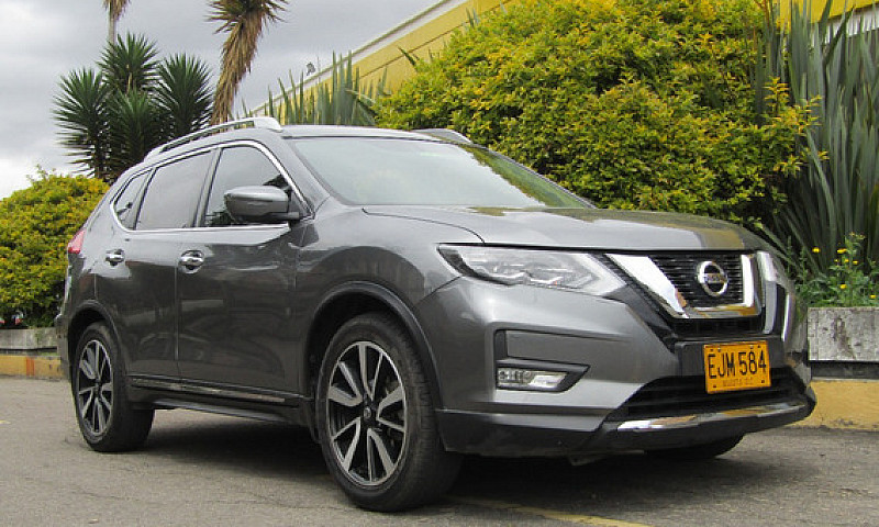 Nissan X-Trail 2.5 E...
