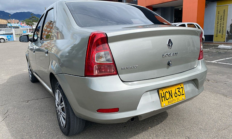 Renault Logan Famili...