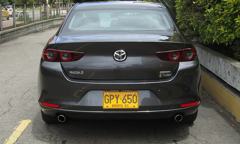 Mazda 3 2.0 Grand To...