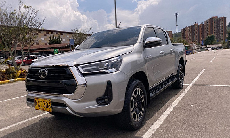 Toyota Hilux 2.8 At ...