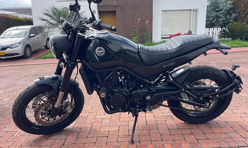 Benelli 500 Leoncino...