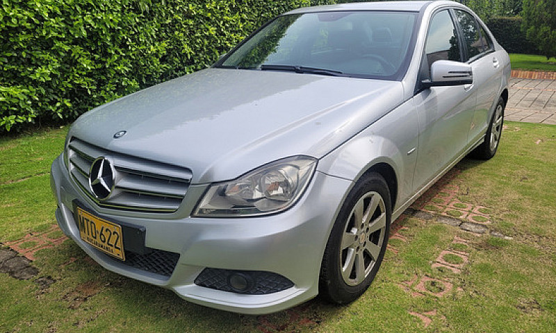 Mercedes-Benz Clase ...