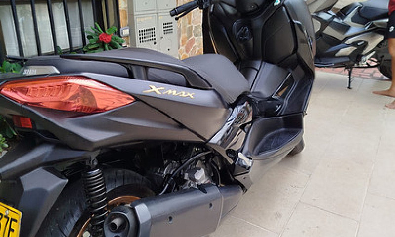 Yamaha Xmax 300 (Per...