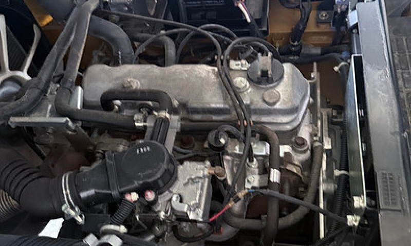 Montacargas Towmotor...