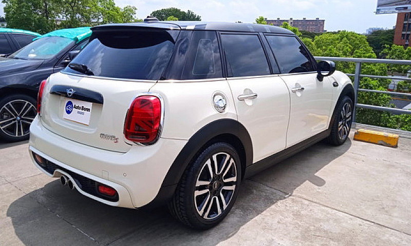 Mini Cooper F55 S Ch...
