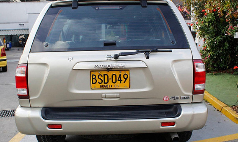 Nissan Pathfinder 3....