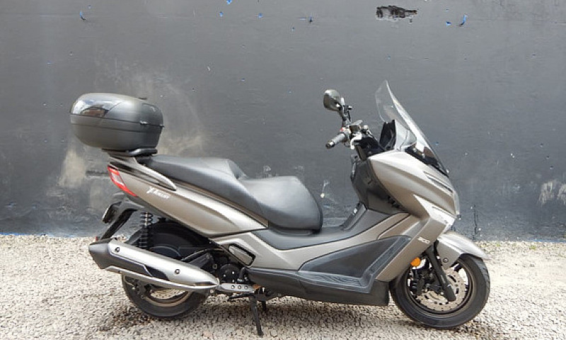 Kymco X-Town 300...
