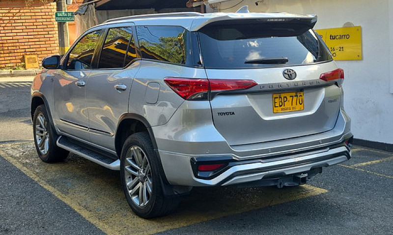 Toyota Fortuner 2.7 ...