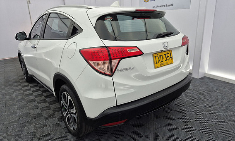 Honda Hr-V Awd At 1....