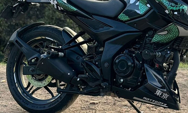 Bajaj Pulsar N250 20...