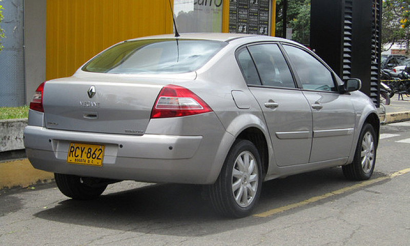 Renault Megane 2 2.0...