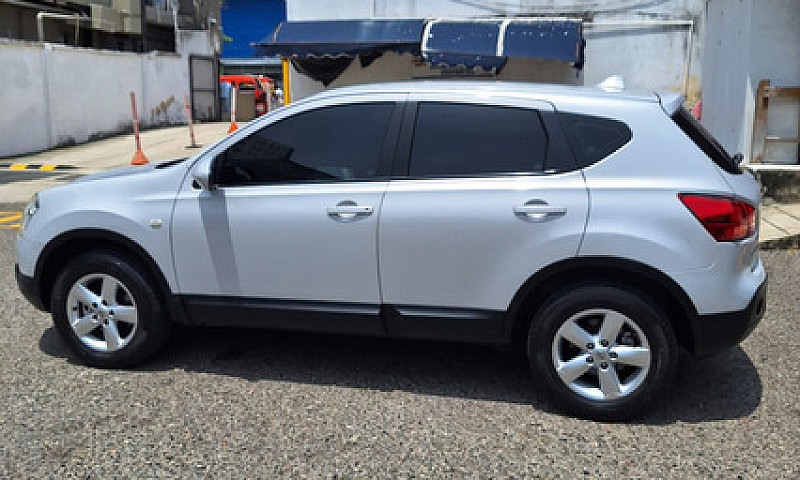 Nissan Qashqai 2.0L ...