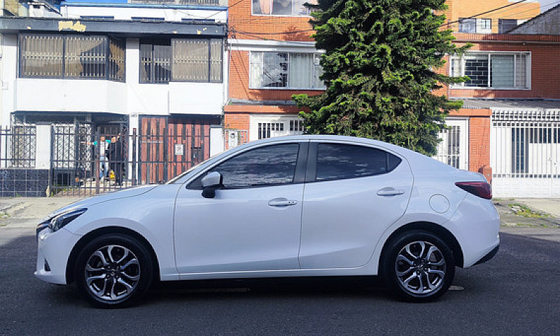 Mazda 2 1.6 Grand To...