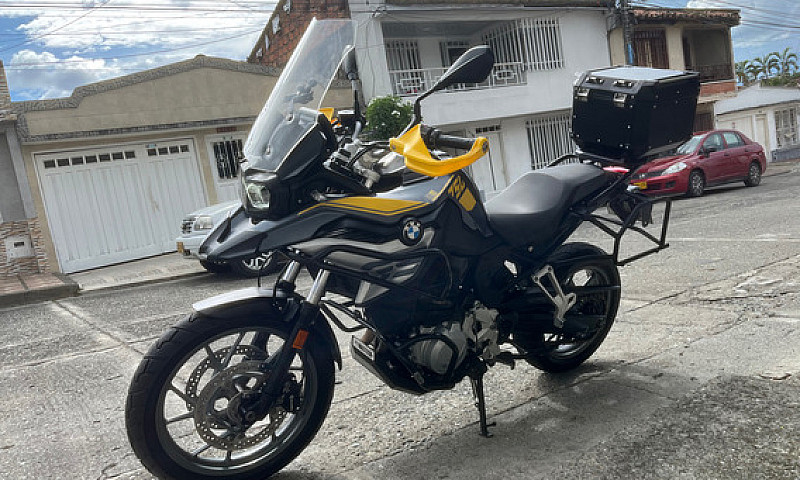 Bmw Gs 750...