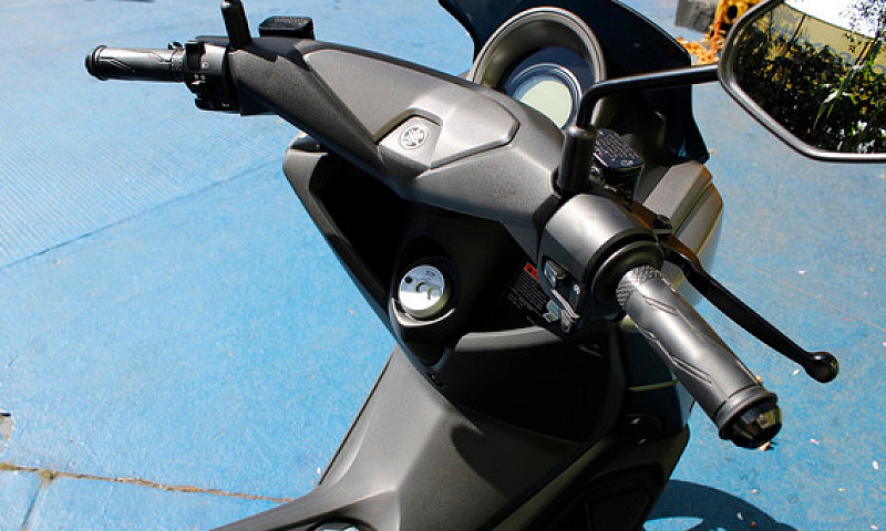 Yamaha N-Max 2021...