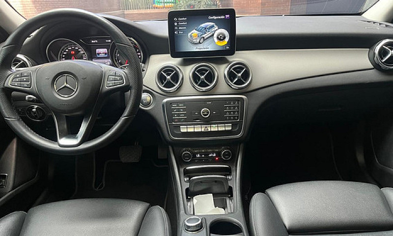 Mercedes-Benz Clase ...