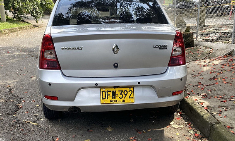 Renault Logan 1.6 Ex...