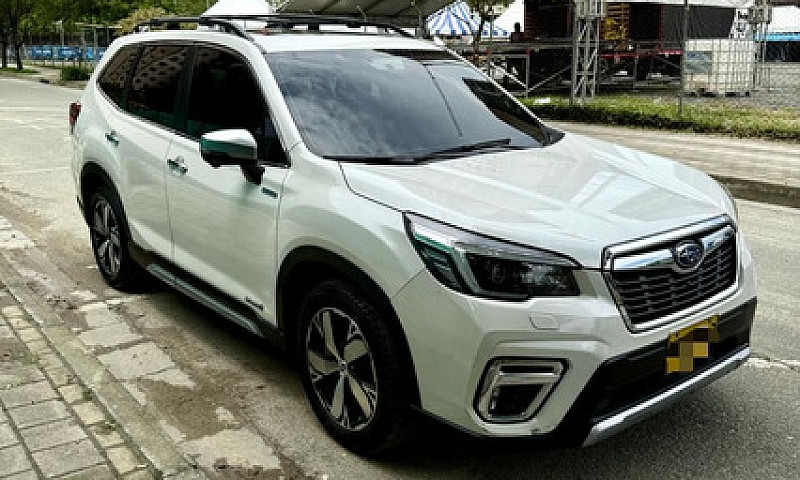 Subaru Forester 2.0 ...