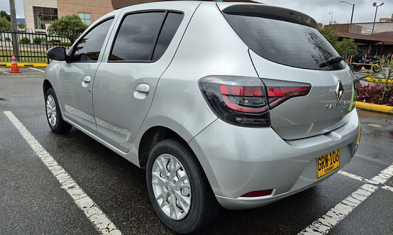 Renault Sandero 1.6 ...