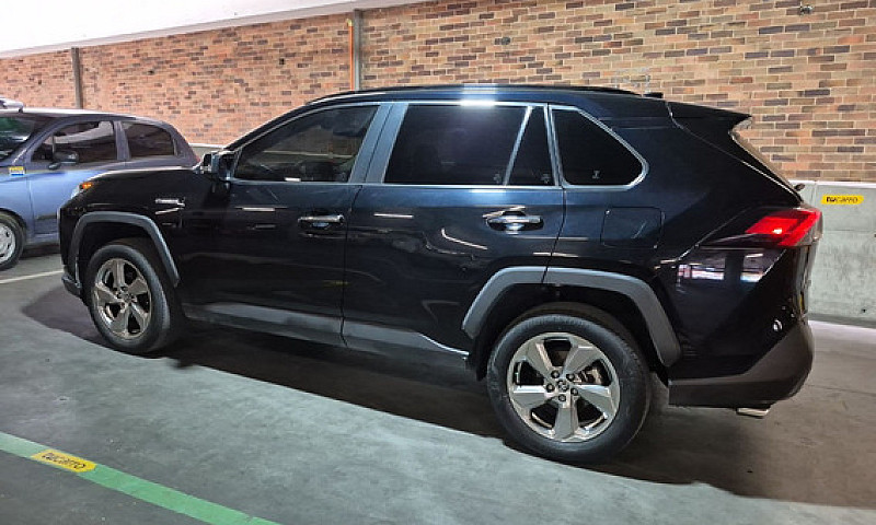 Toyota Rav4 2.5 Limi...