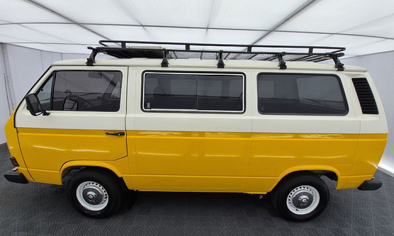 Volkswagen Kombi ...