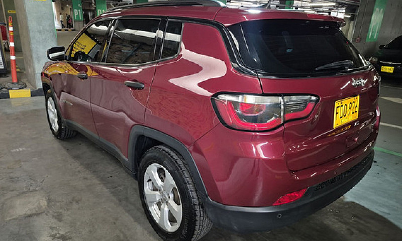 Jeep Compass 2.4...